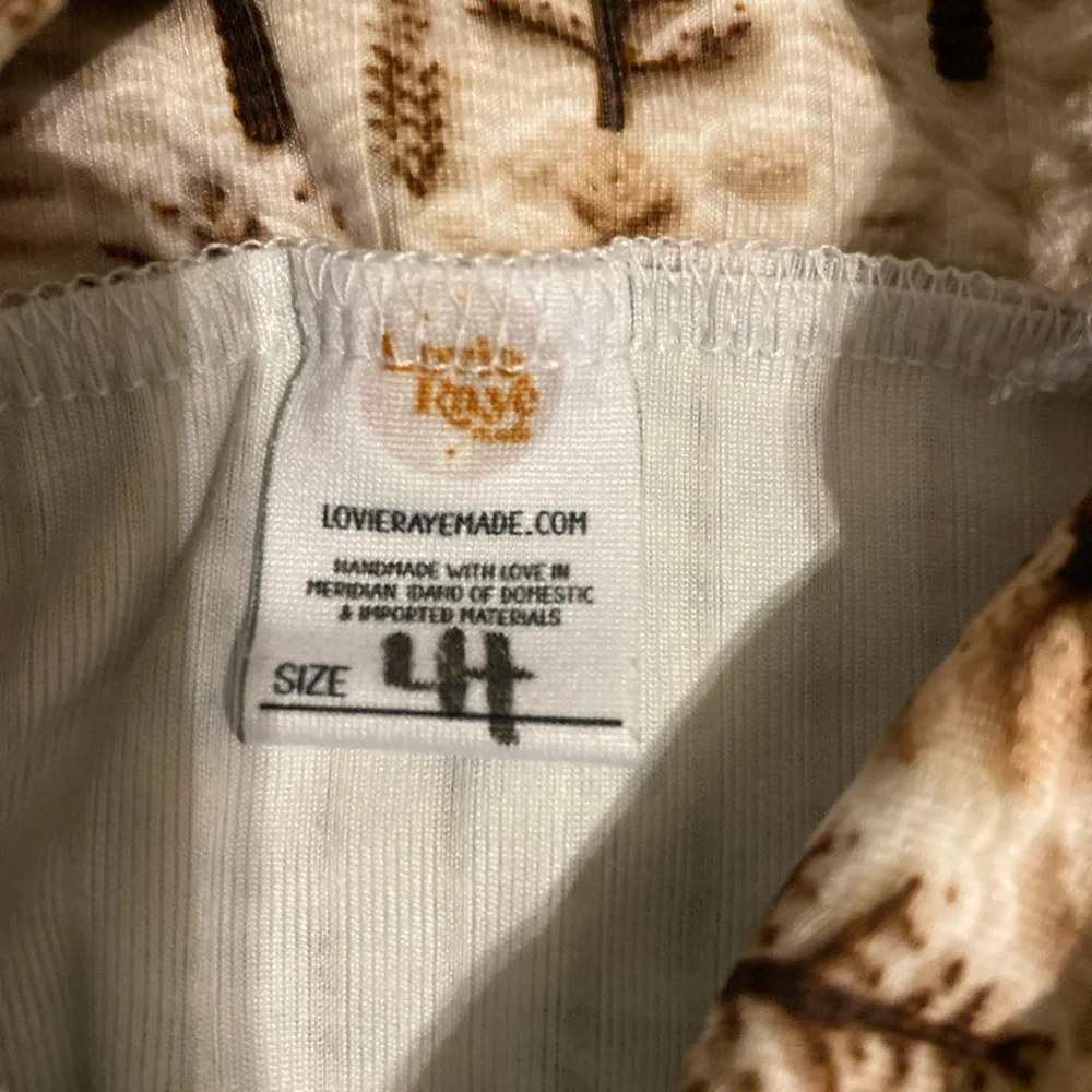 Lace Sleeve Tree Print Bodysuit - Picture 2 of 3